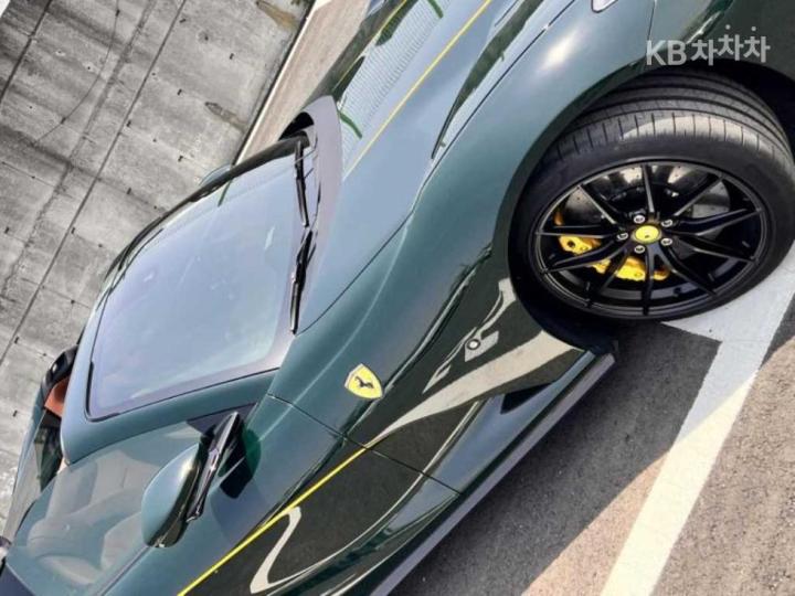 Ferrari 812 6.5 V12 - фото 15