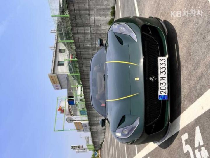 Ferrari 812 6.5 V12 - фото 19