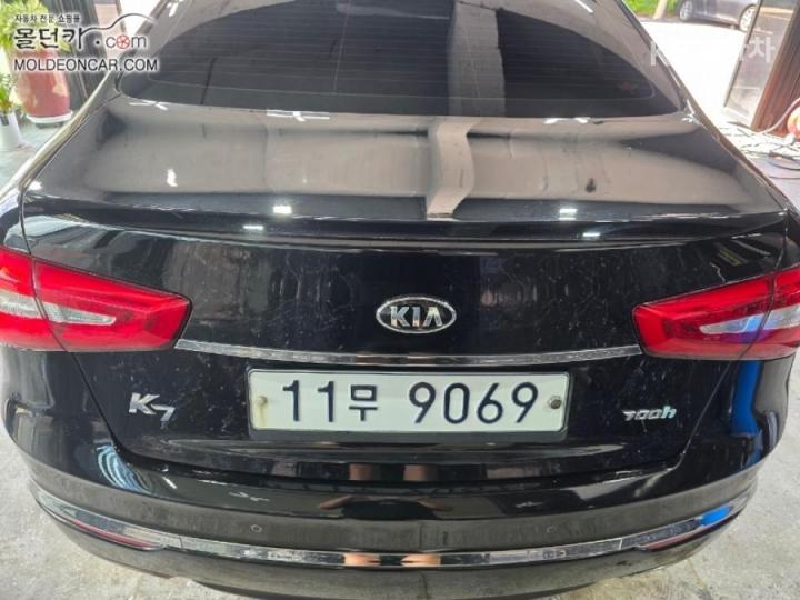 Kia K7 Hybrid 700h Prestige 5