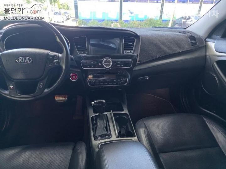 Kia K7 Hybrid 700h Prestige 8