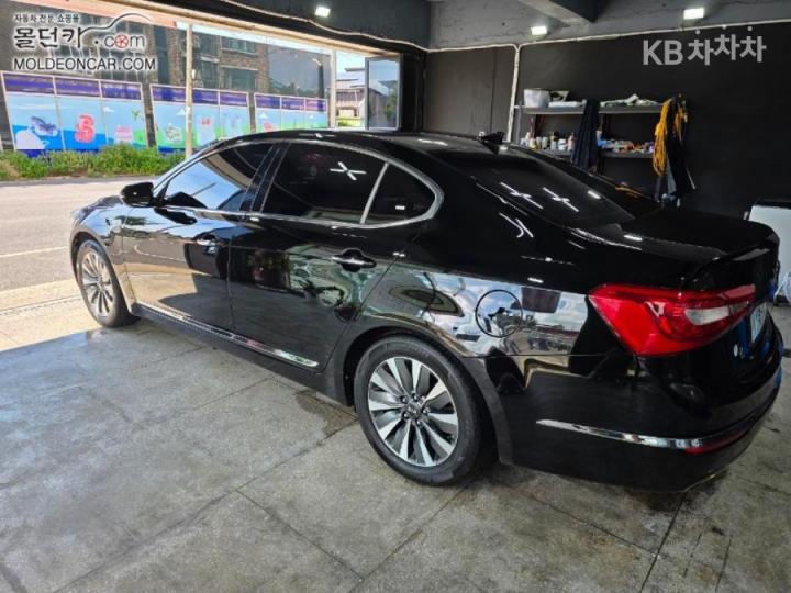 Kia K7 Hybrid 700h Prestige 10