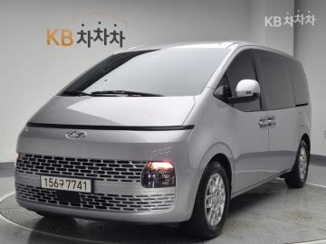 Hyundai Staria 2.2 투어러 9 모던 — foto 1