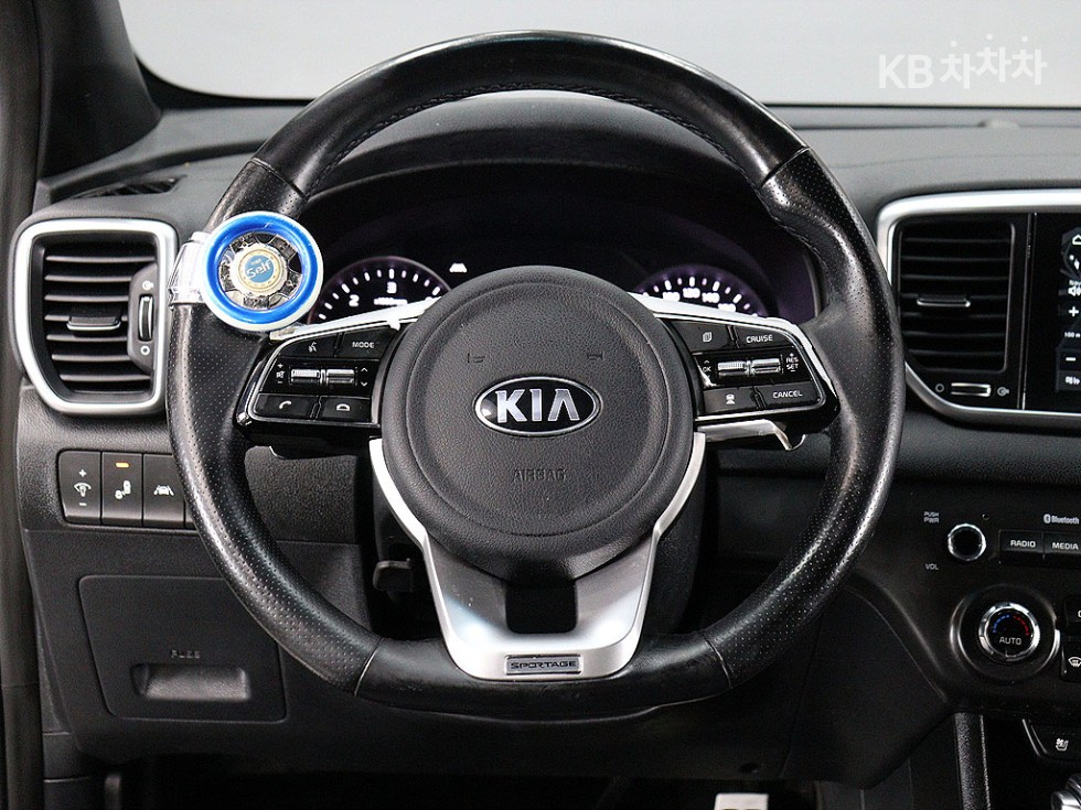 2020 - kia sportage