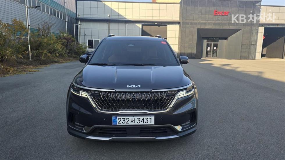 2023 - kia carnival