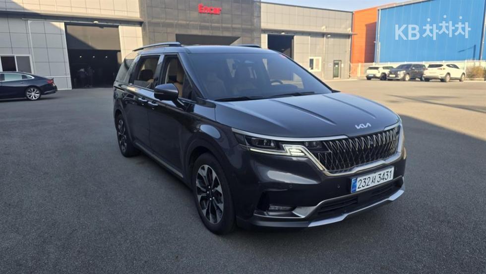 2023 - kia carnival
