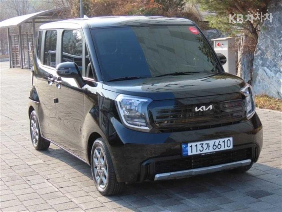 2023 - kia kia