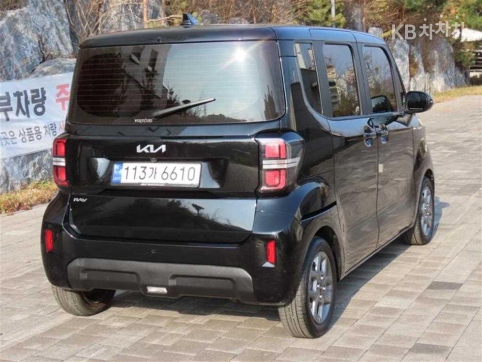 2023 - kia kia