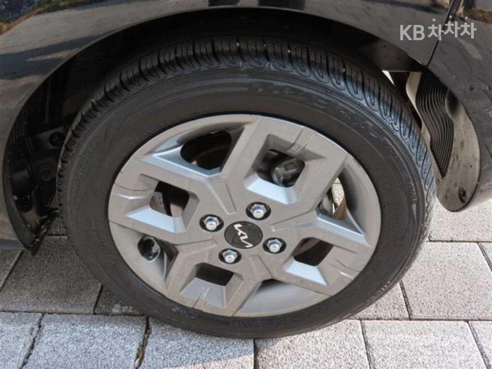 2023 - kia kia