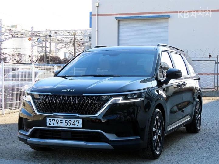 Kia Carnival D2.2 Prestige 3