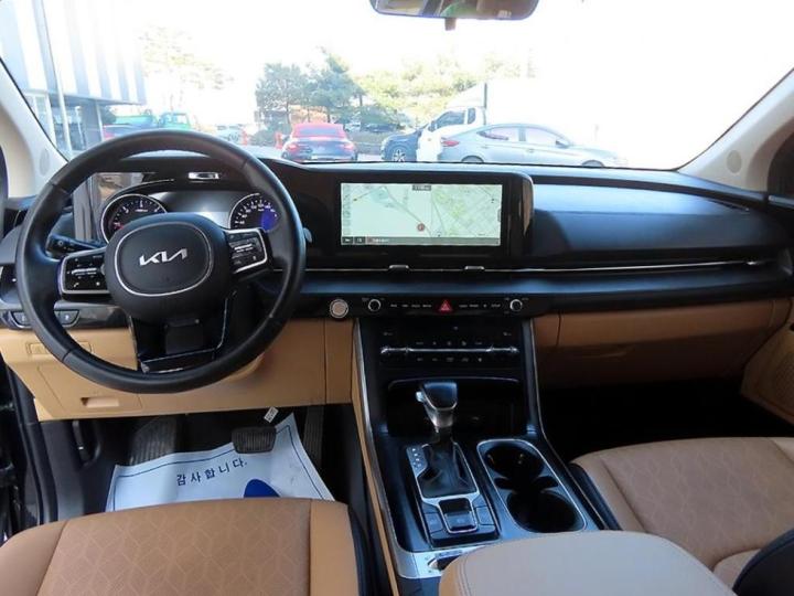 Kia Carnival D2.2 Prestige 9