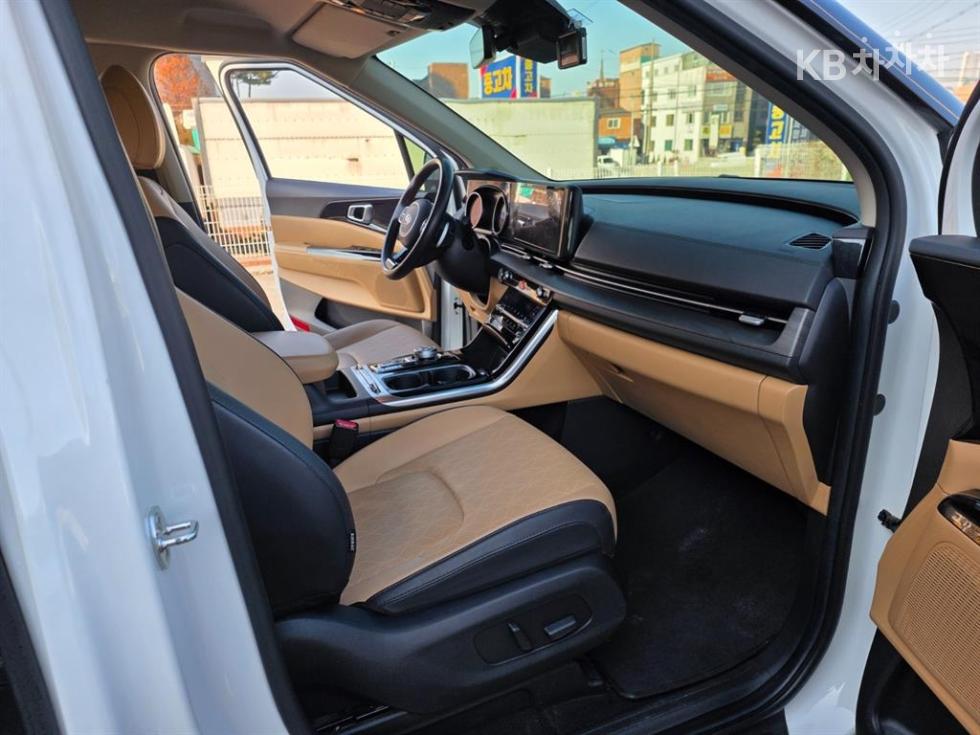 2021 - kia carnival