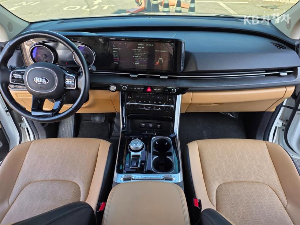 2021 - kia carnival