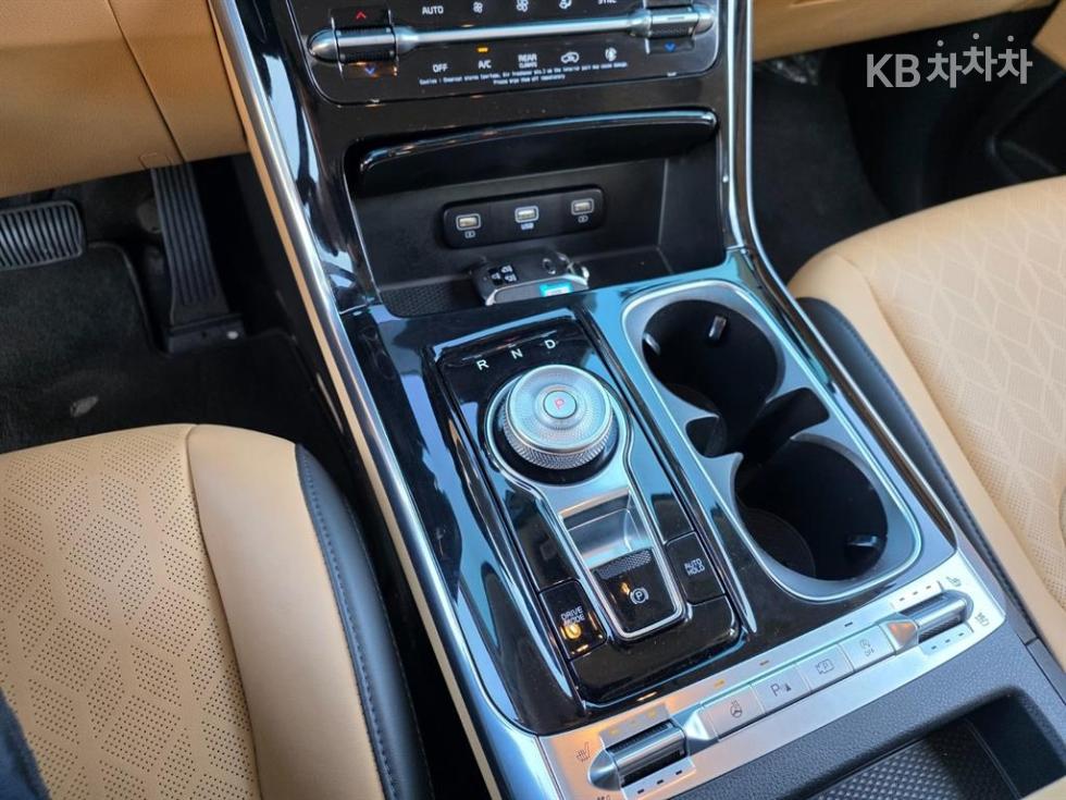 2021 - kia carnival