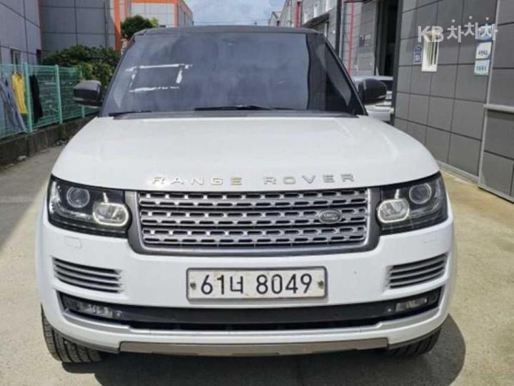 Land Rover Range Rover New 4.4 SDV8 Vogue SE 405