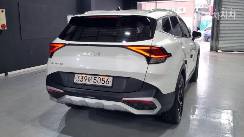2022 - kia sportage