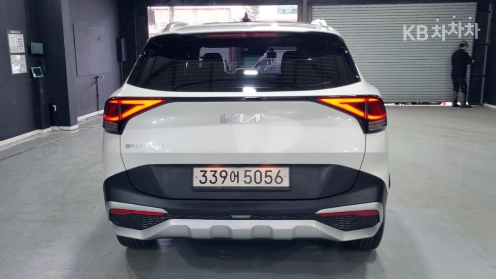 2022 - kia sportage
