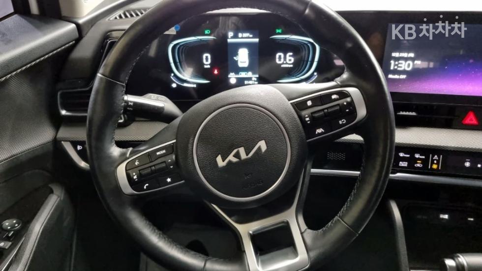 2022 - kia sportage
