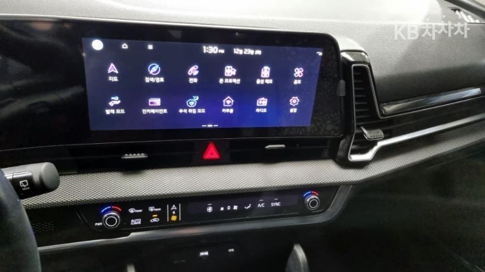2022 - kia sportage
