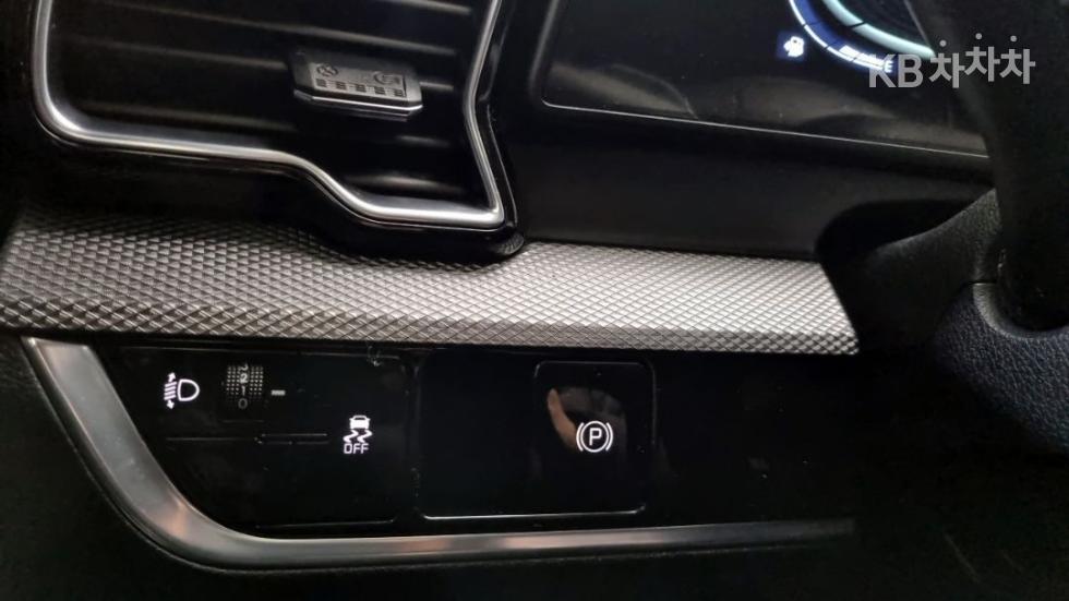 2022 - kia sportage