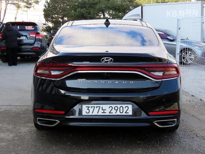Hyundai Grandeur IG 3.0 LPi Modern 5
