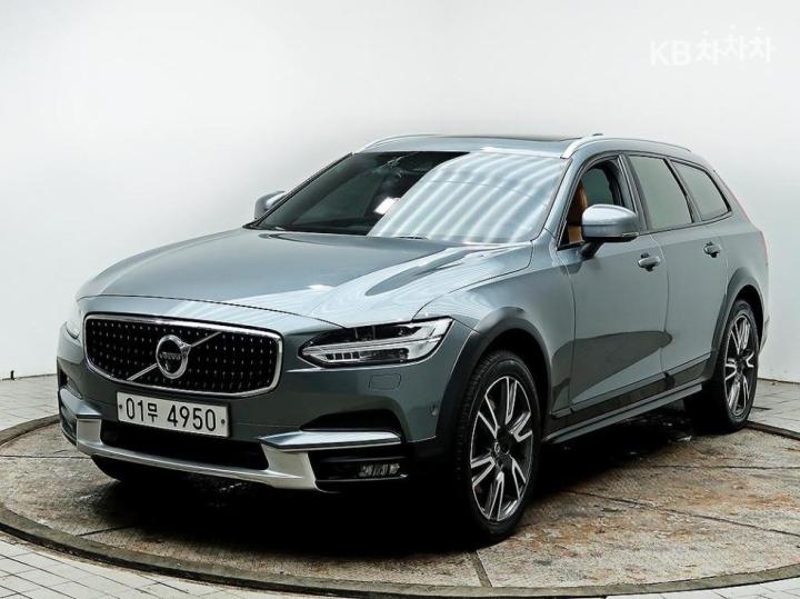 Volvo V90 CC D5 Pro AWD 3