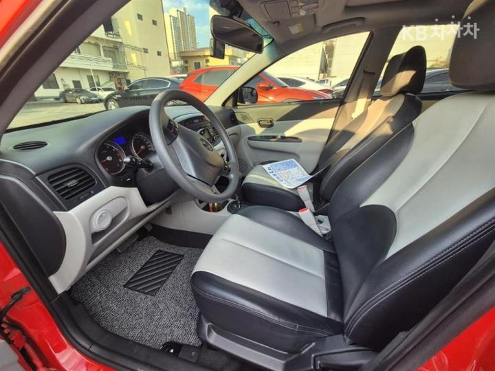 Hyundai Verna 1.4 DOHC Gasoline TOP 6