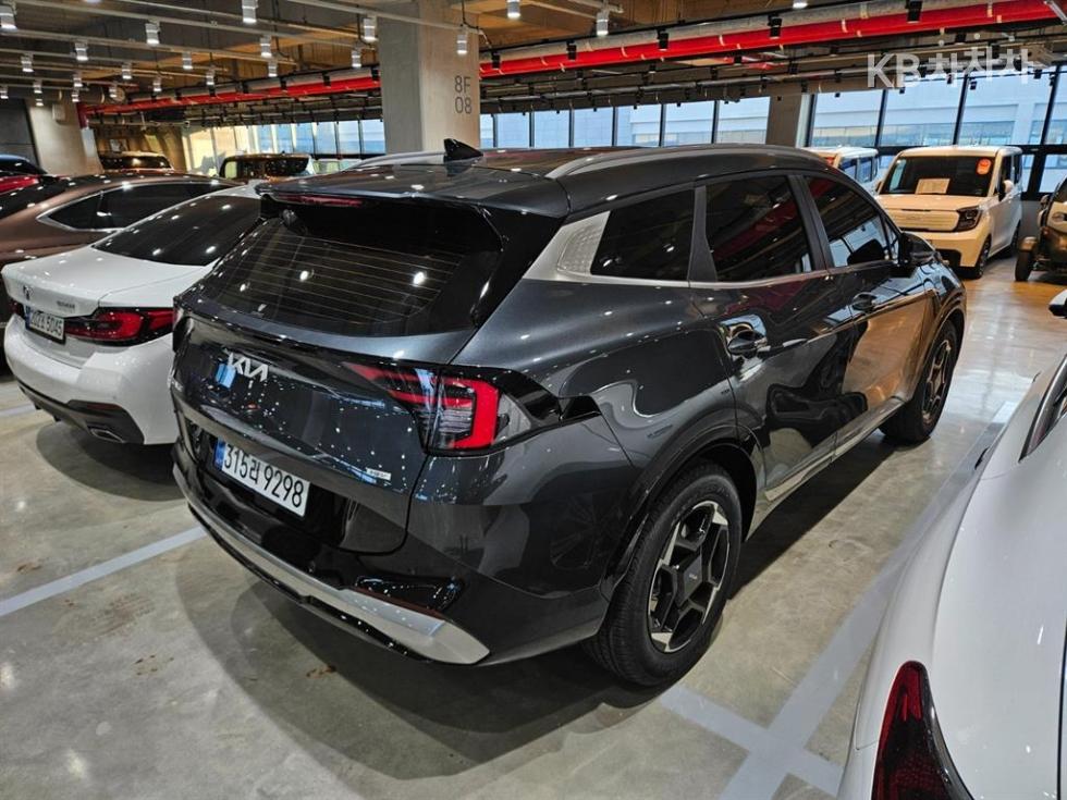 2025 - kia sportage