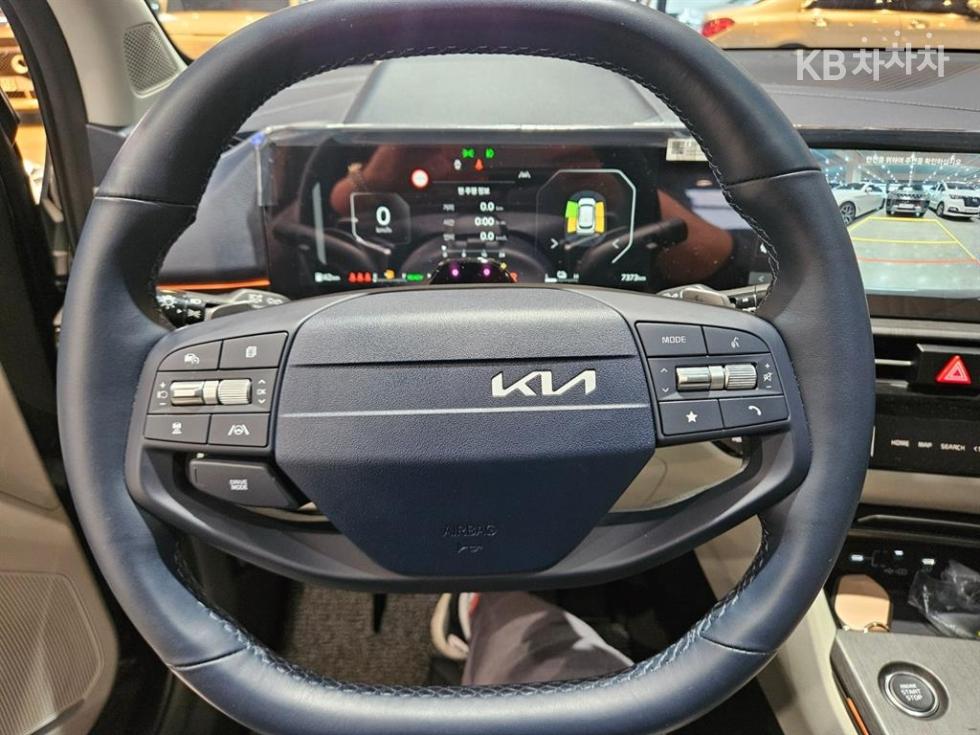 2025 - kia sportage