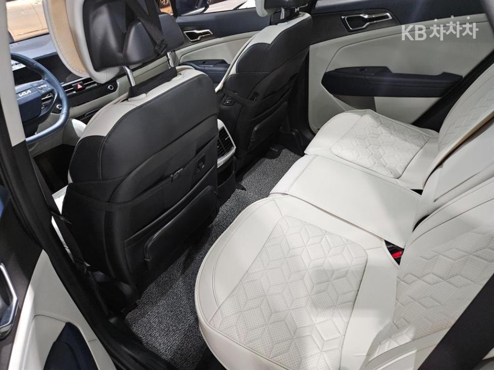 2025 - kia sportage