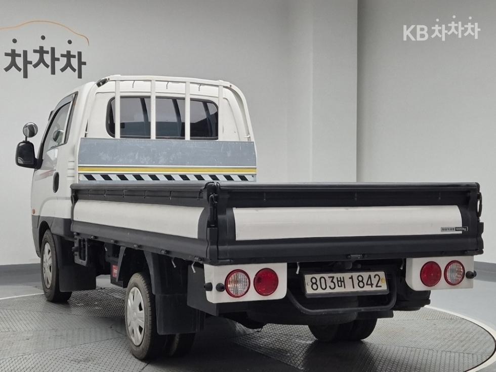 2020 - kia bongo iii