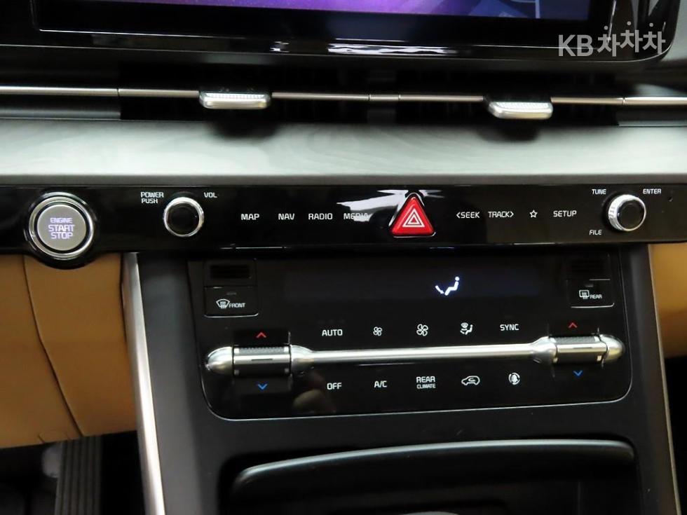 2021 - kia carnival