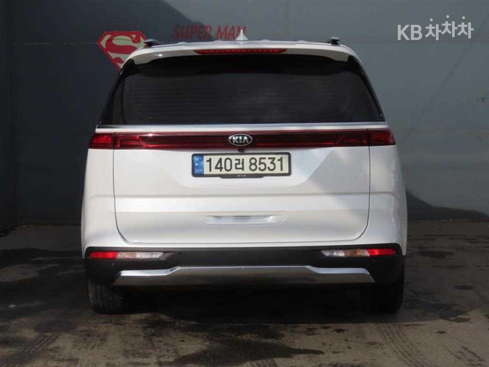2021 - kia carnival