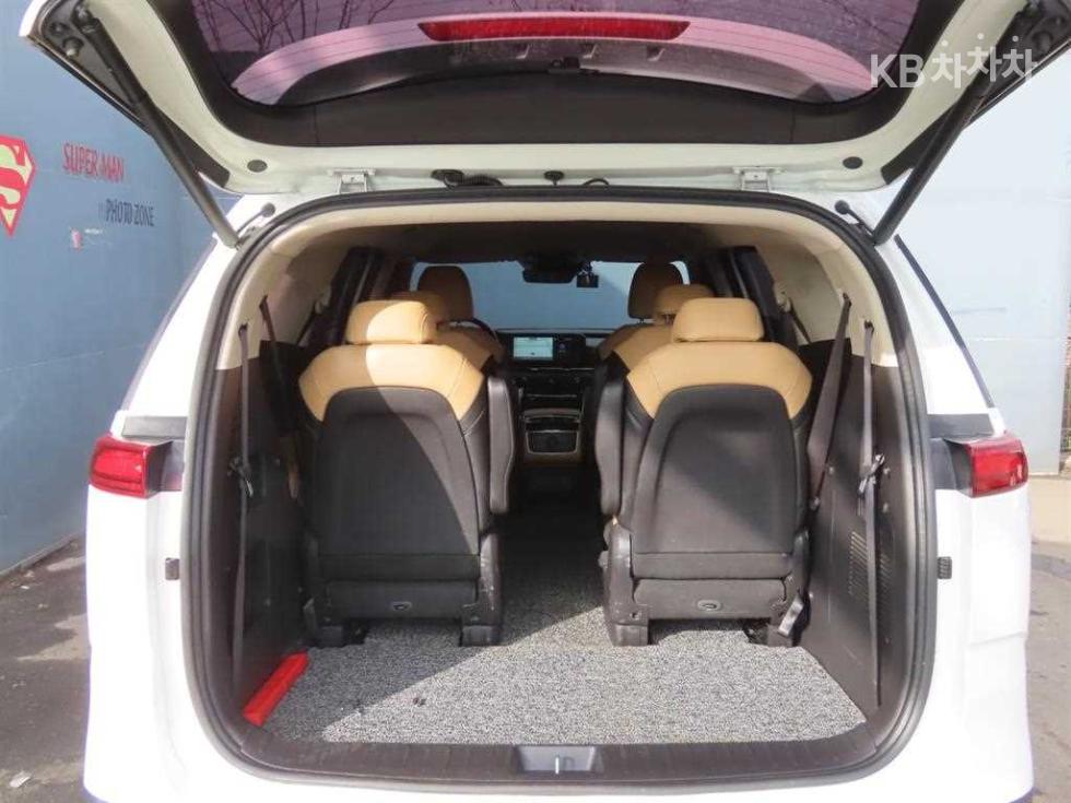 2021 - kia carnival