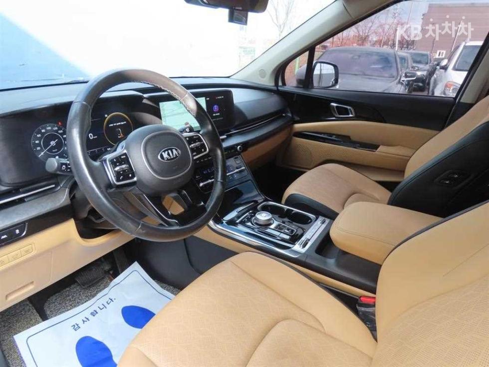 2021 - kia carnival