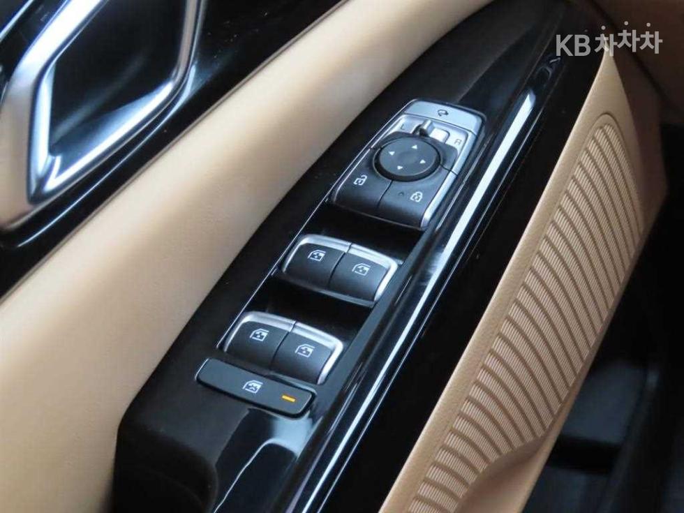 2021 - kia carnival