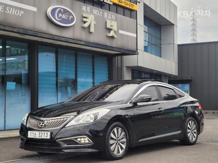 Hyundai Grandeur Hybrid Premium 3