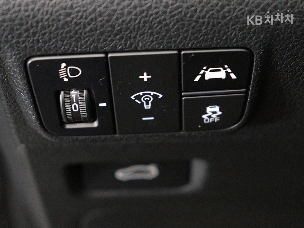 2020 - kia k5