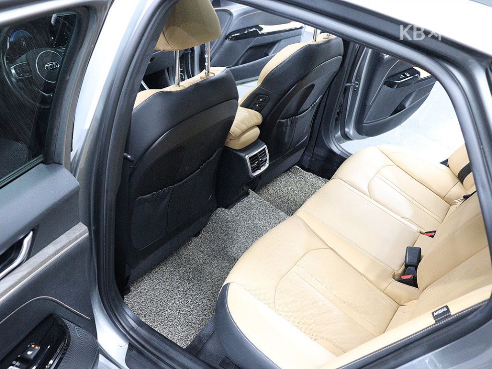 2020 - kia k5