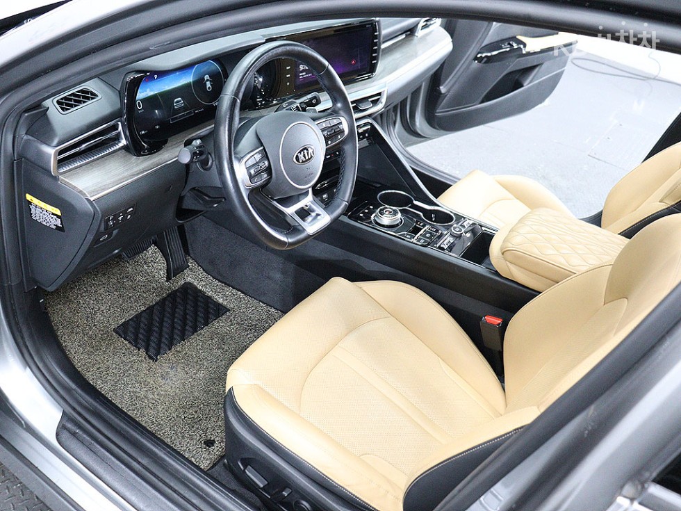 2020 - kia k5