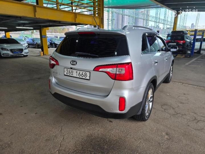Kia Sorento New R Diesel 2.0 2WD Prestige 6