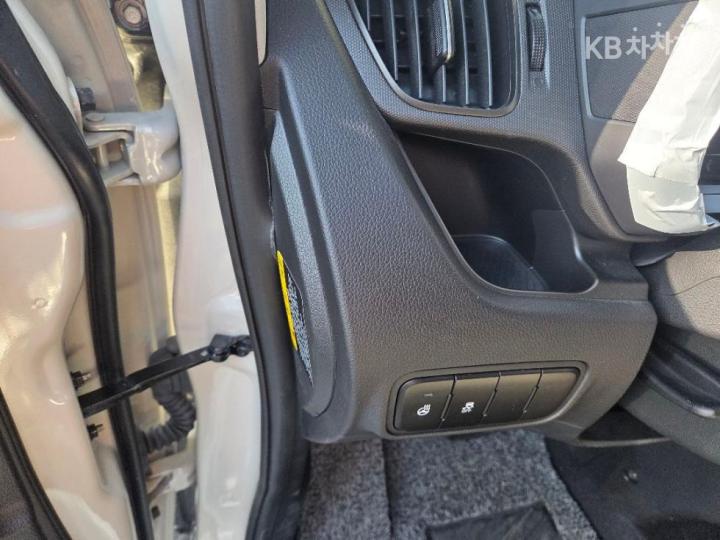 Kia Ray The EV The Essential Light 10