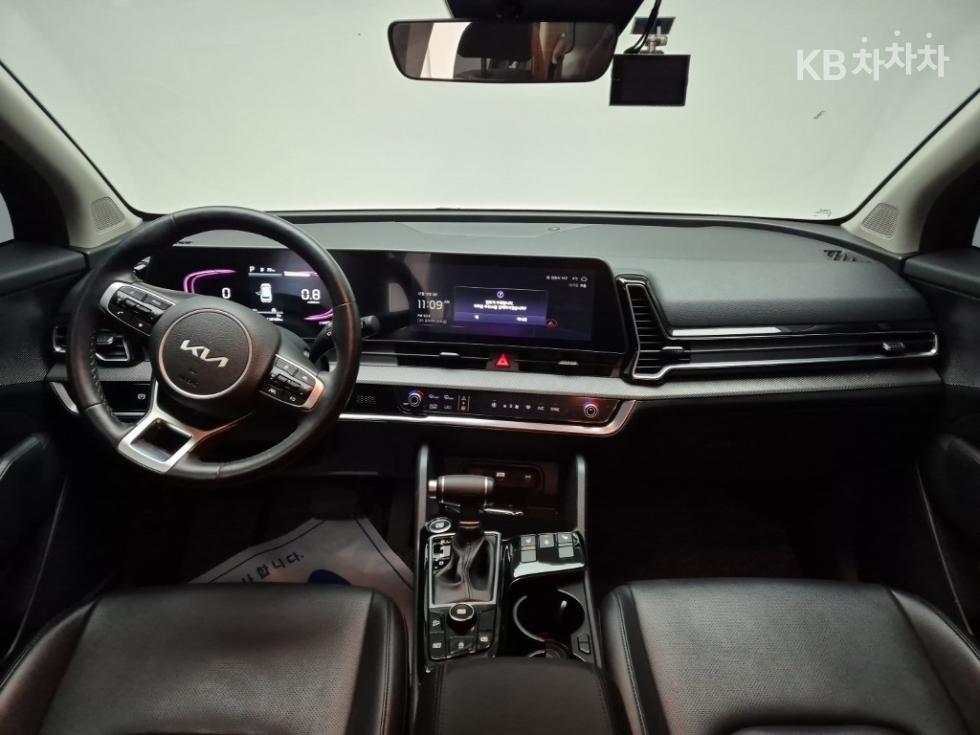 2022 - kia sportage