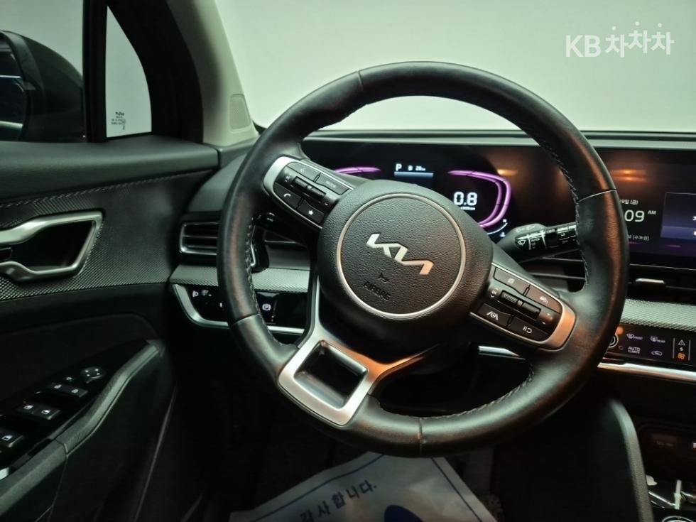 2022 - kia sportage