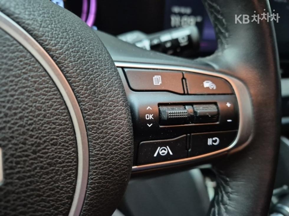 2022 - kia sportage