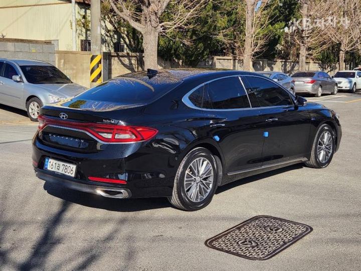 Hyundai Grandeur IG Hybrid Exclusive Special 3