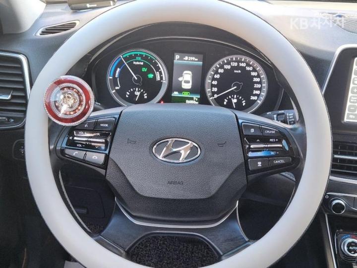 Hyundai Grandeur IG Hybrid Exclusive Special 6