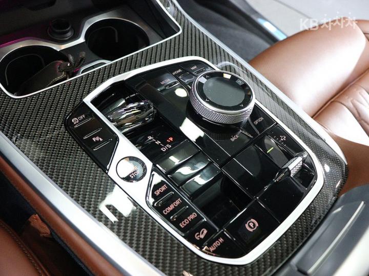 BMW X7 G07 M60i xDrive M Sport 10