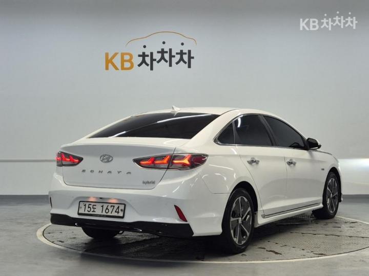 Hyundai Sonata New Rise Hybrid 2.0 HEV Premium 4