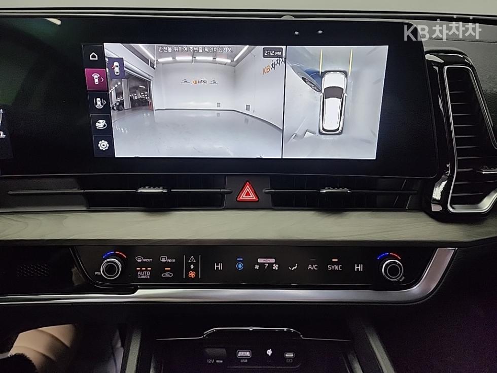 2022 - kia sportage