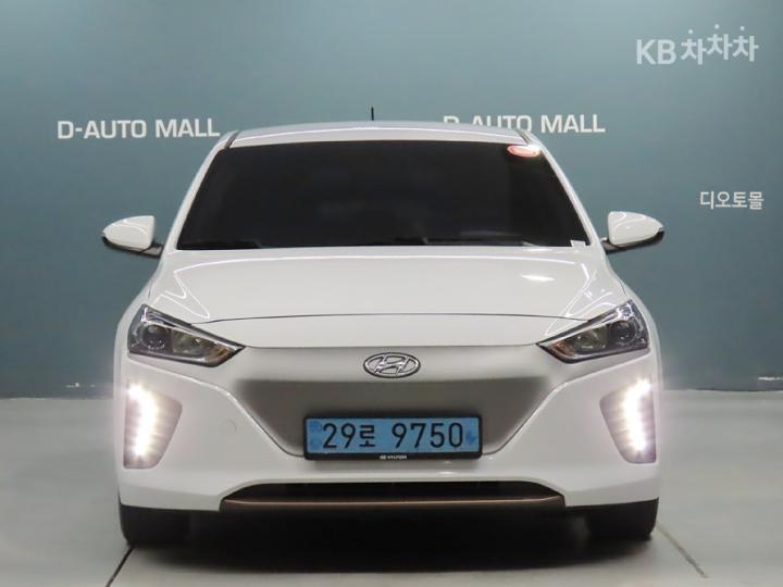 Hyundai IONIQ Electric N 3